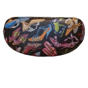 Sydney love, clamshell sunglass case